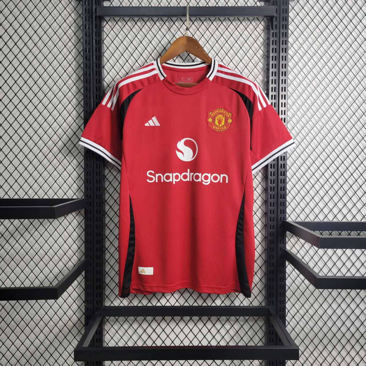 Manchester United 23-24 Training Jersey Red - Fans Version